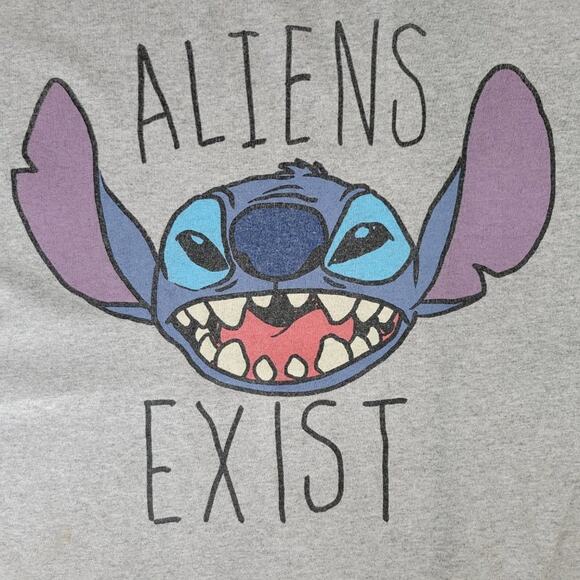 Disney Stitch Aliens Exist Graphic‎ T-Shirt Gray Short Sleeve - Picture 4 of 6